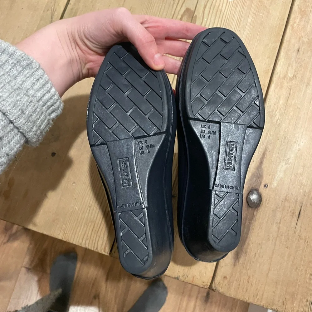 Hunter wedge rainboots size 5 navy - Picture 7 of 10